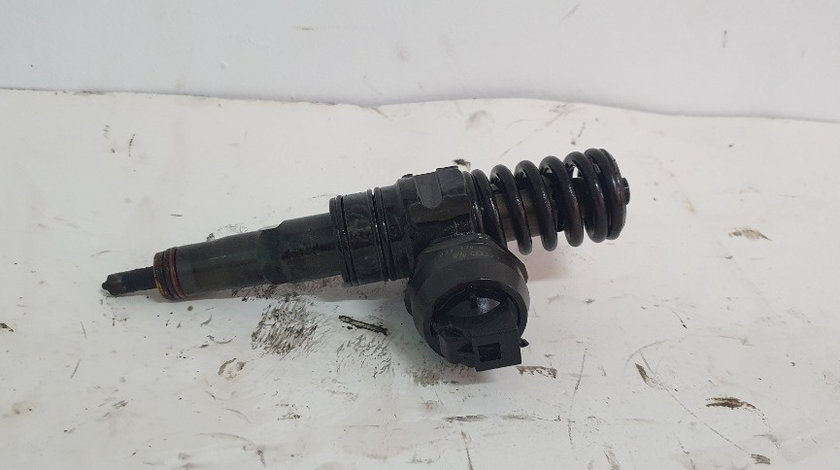 038130073AG Injector Audi 1.9 TDI tip motor BKC