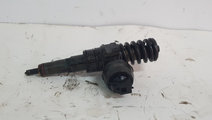 038130073AG Injector Skoda Roomster 1.4 TDI tip mo...