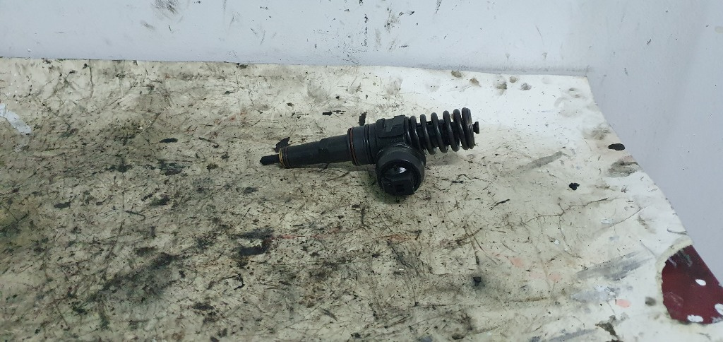 038130073AR Injector Audi A3 1.9 TDI tip motor ASZ