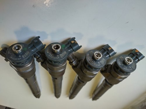 0445110569 166000804R 95518001 95523169 6000616680 Bosch Injector Fiat Nissan Opel Renault 1.6