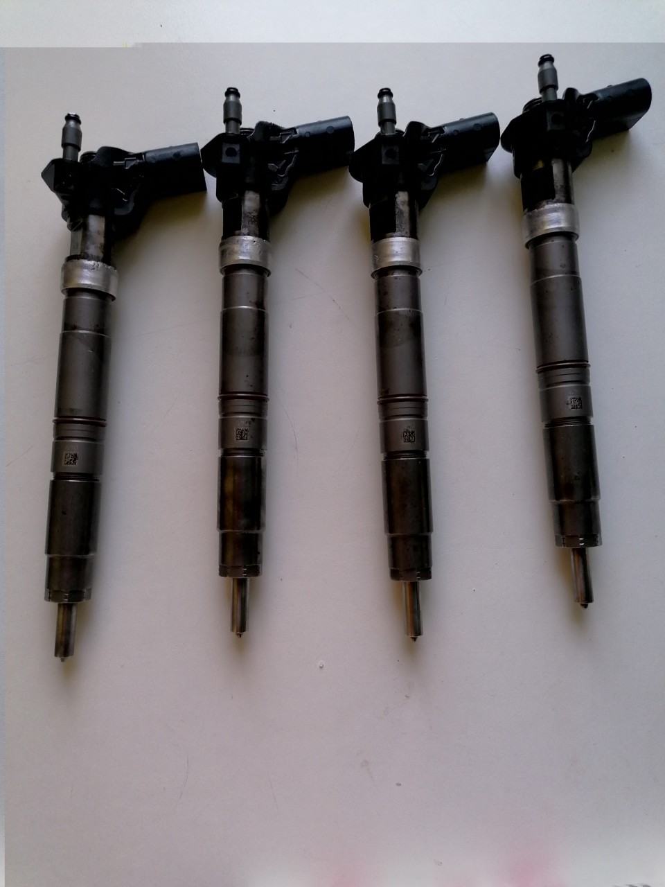 0445116035 03L130277C 0986435369 Bosch Injector VW Amarok Multivan V VI Transporter V VI 2.0 TDI