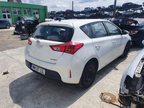 Aeroterma Toyota Auris 2014 hatchback 1.4 d