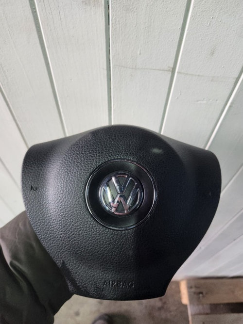 Airbag volan Vw Passat B6 2.0 Tdi an de fabricatie 2010 Cod : 3C8880201K