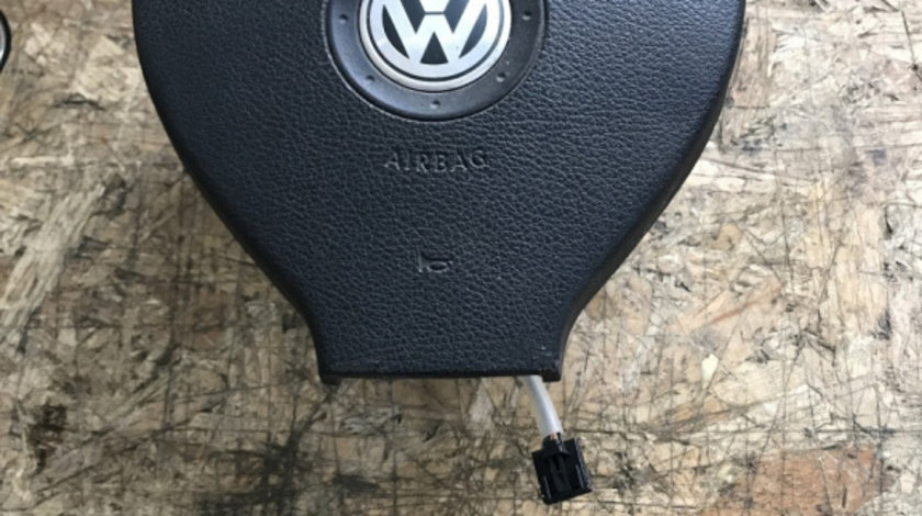 Airbag volan VW Passat Variant 2.0 TDI, BMP, Automat DSG KMX sedan 2008 (1k0880201CB)
