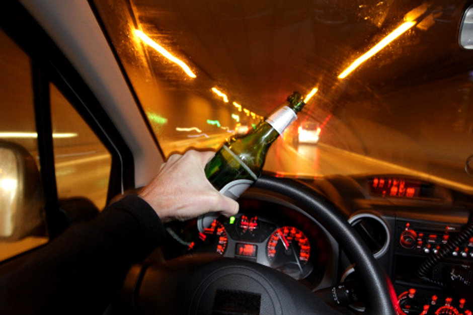 Alcoolul la volan: in cat timp iese alcoolul din sange si cat sa bem ca sa  conducem legal?. fb-comm #1292918594112805_1521382461266416