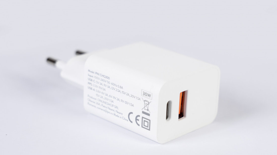Alimentator PNI CHG300 cu port USB C, QC3.0, PD3.0, PPS si port USB-A, 30W PNI-CHG300