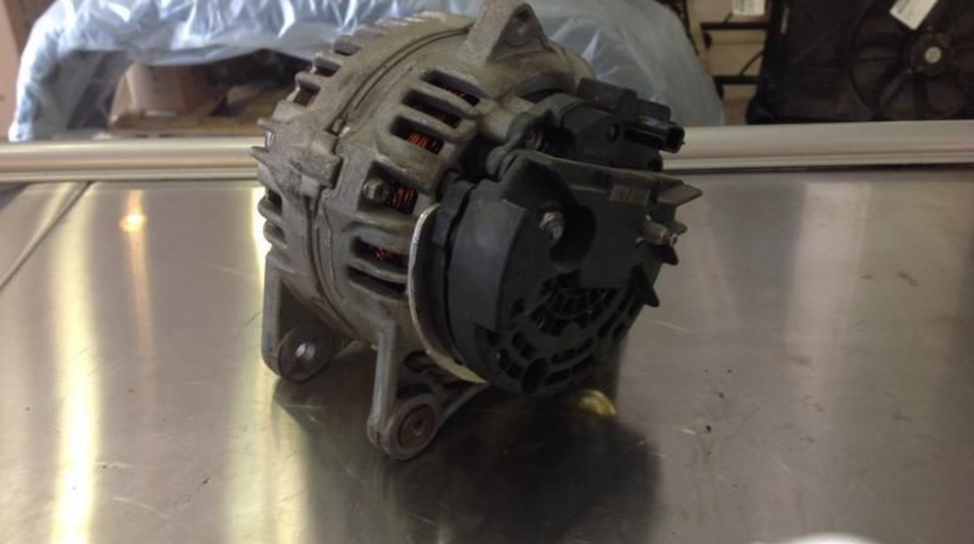 Alternator 0124425093 Fulie cu Ambreiaj, 6 Can, 120 A Renault MEGANE III Grandtour KZ0/1 2008