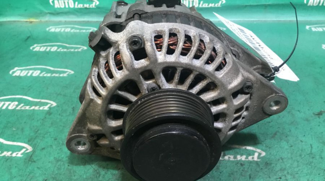 Alternator 373004a110 2.5 DCI cu Vacuum in Spate Kia SORENTO JC 2002