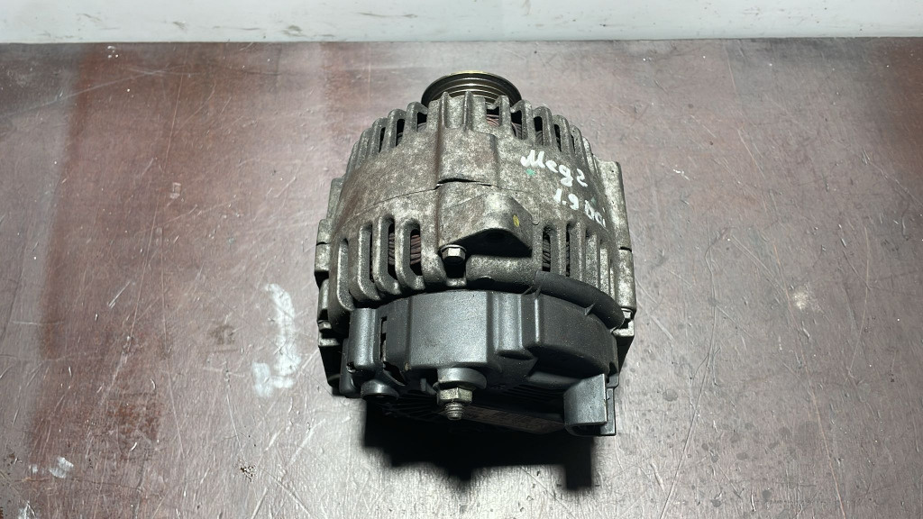 Alternator cod 8200290215 pentru Renault Opel 1.9DCI