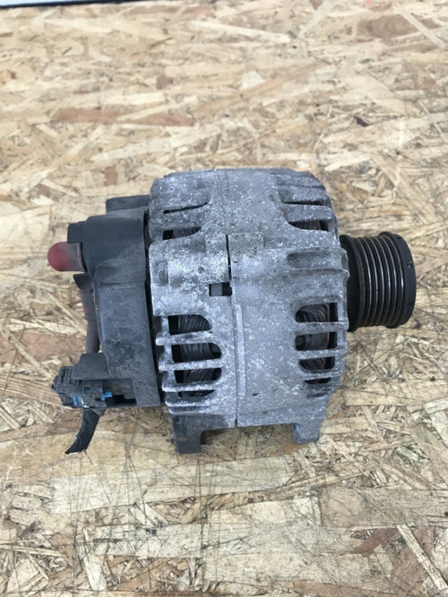 Alternator Dacia Duster 2015 Diesel 4x2 suv 2015 (231005770R)