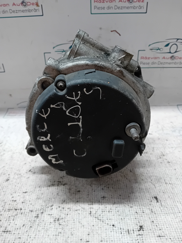 Alternator Mercedes-Benz C220 2012