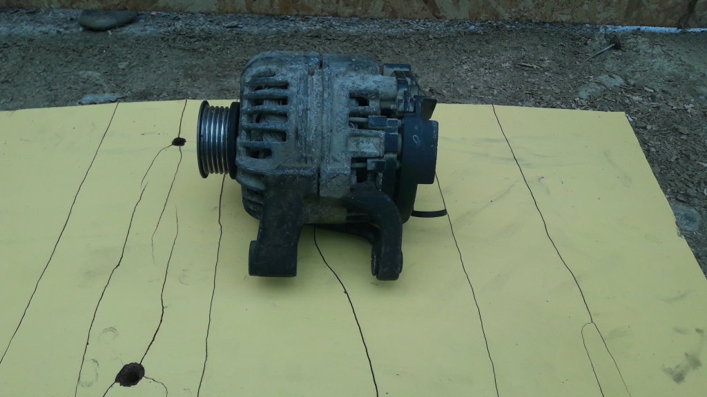 Alternator Opel Corsa