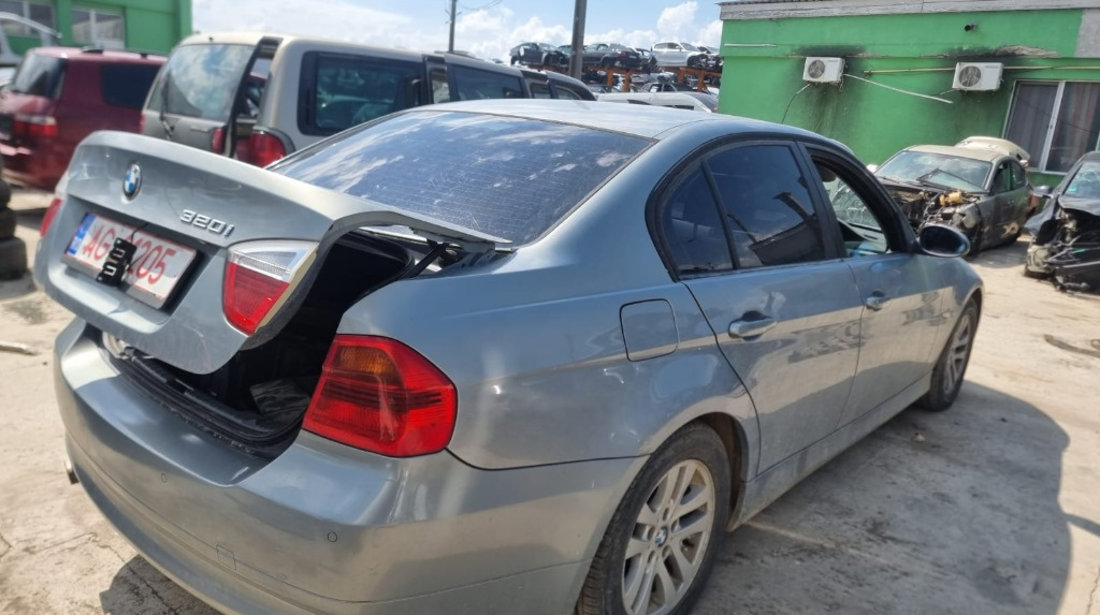 Amortizor capota BMW E90 2006 berllina 320i 2.0 benzina N46B20B