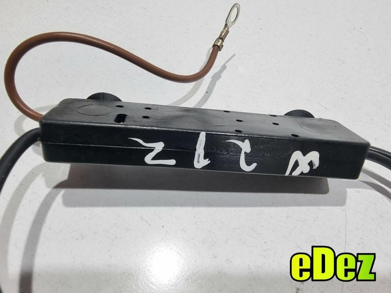 Amplificator antena Mercedes CLS (2011->) [C218] w218 A2128704589