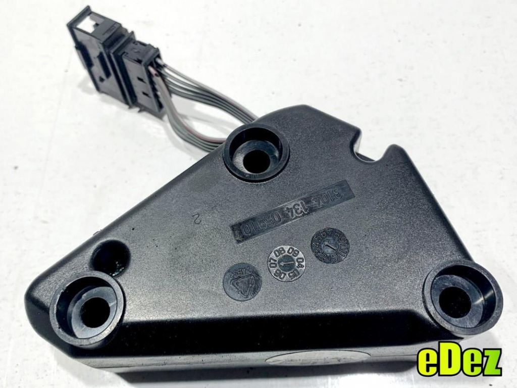 Amplificator audio Volkswagen Golf 5 Plus (2004-2008) 1K0035463D