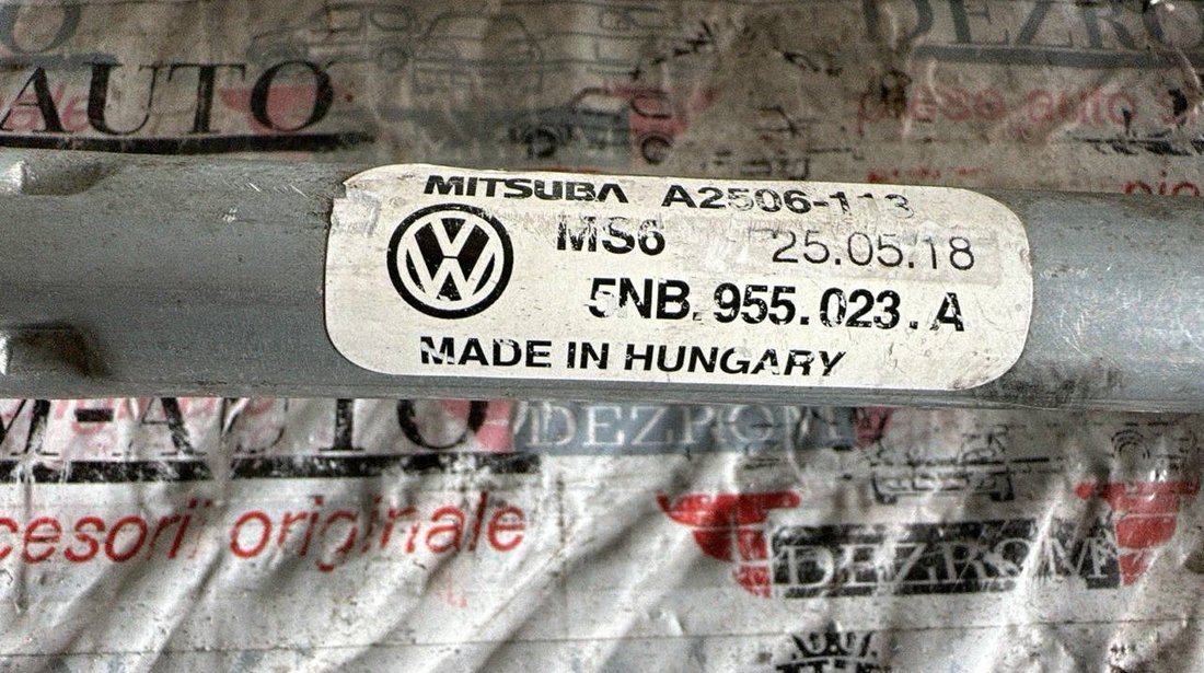 Ansamblu stergatoare cu motoras VW Tiguan II (AD1) 2.0 TDI 150 cai cod: 5NB955023A