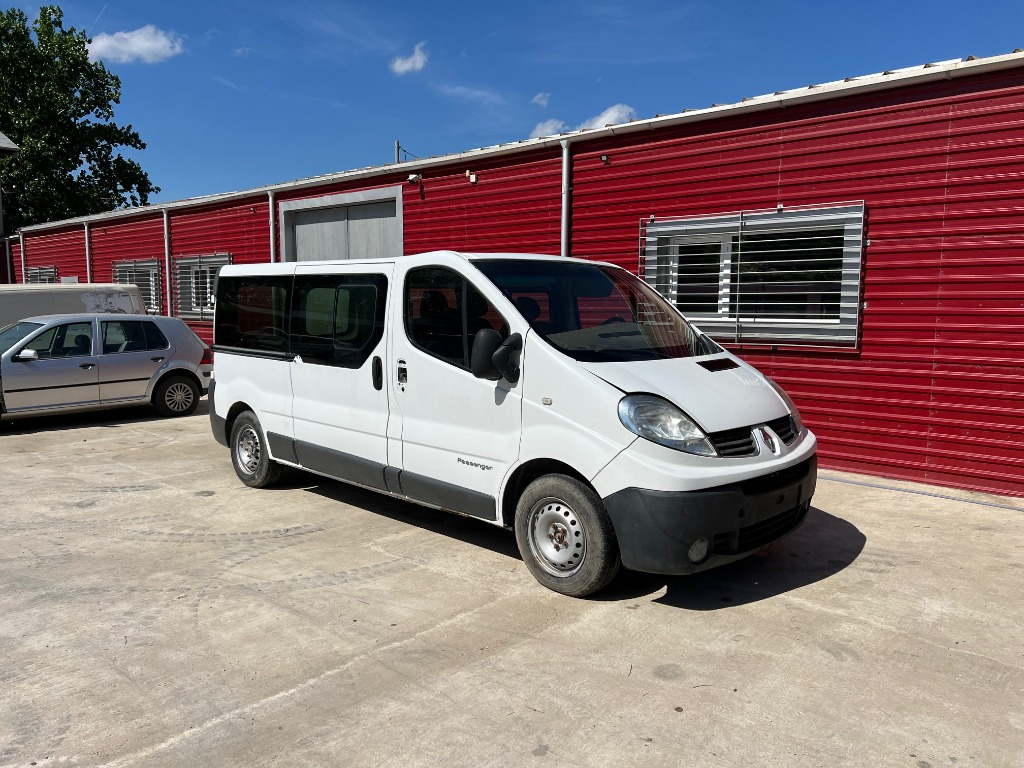 Ansamblu stergator cu motoras Renault Trafic II 2.0 DCI an fab. 2006 - 2014