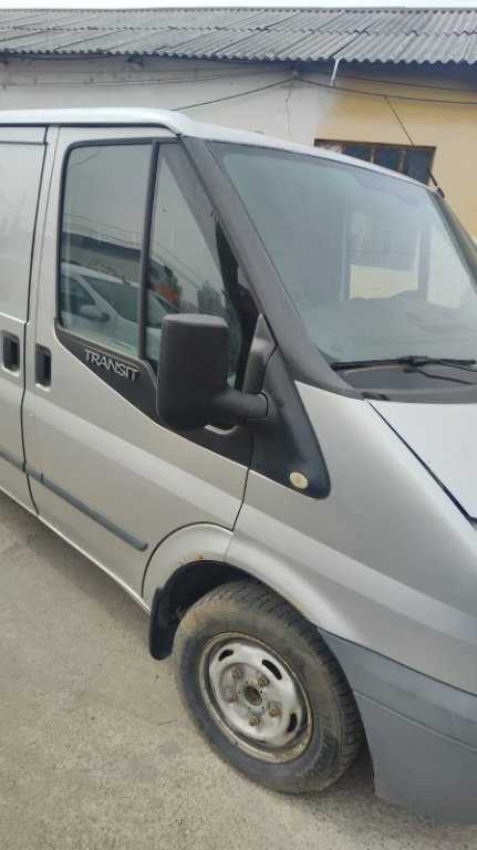 Antena radio Ford Transit 2.2 TDCI 115 cp euro 5 ,tractiune fata , an de fabricatie 2012