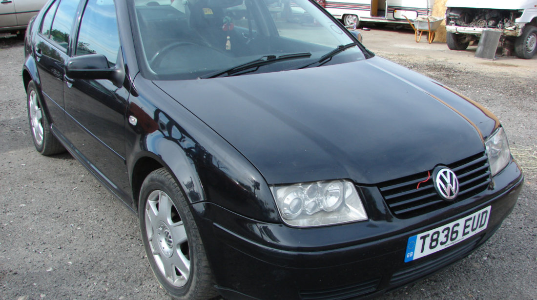 Antena Volkswagen VW Bora [1998 - 2005] Sedan 2.0 MT (115 hp) (1J2)