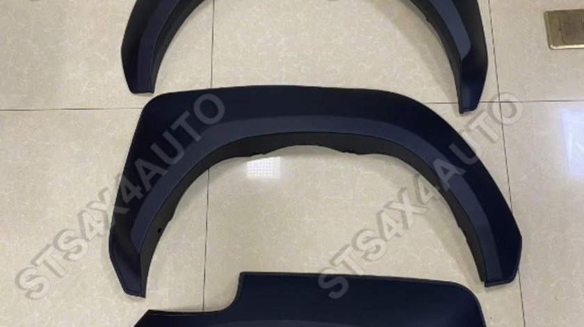 APARATORI ARIPA TOYOTA HILUX REVO 2016-2020 MB [GR LOOK]