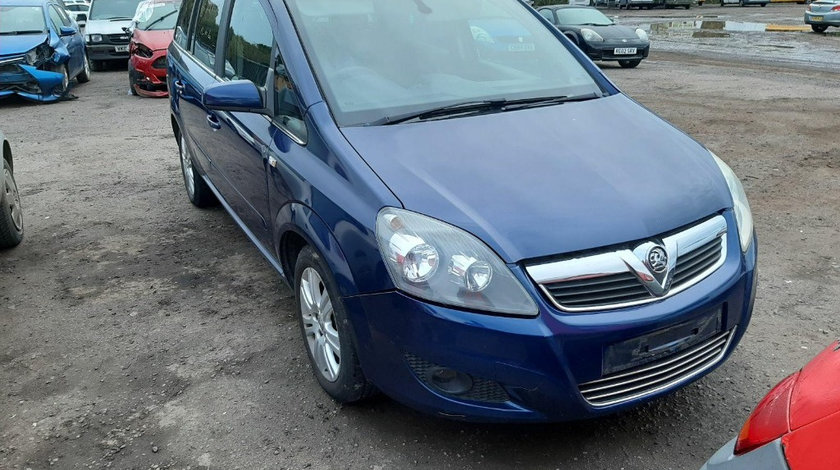 Aripa dreapta fata Opel Zafira B 2009 MPV 1.9 CDTI