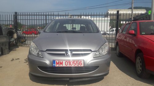 Aripa dreapta fata Peugeot 307 2003 HATCHBACK 2.0 HDI