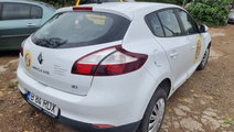 Aripa dreapta fata Renault Megane 3 2016 hatchback...