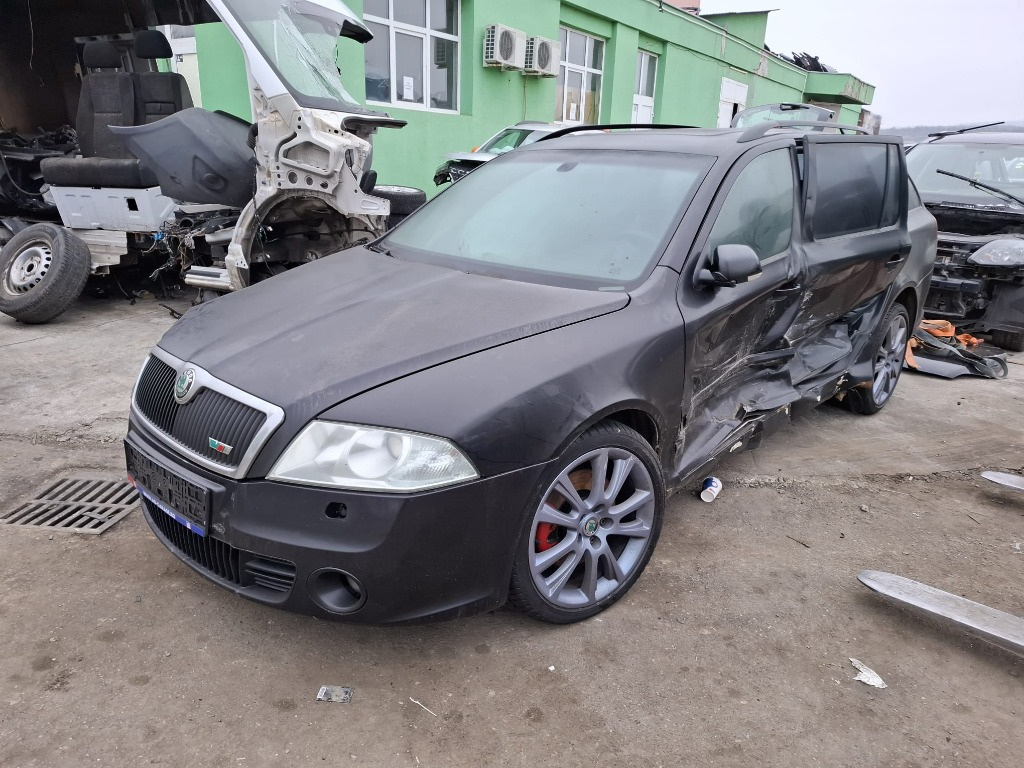 Aripa dreapta fata Skoda Octavia 2 2007 break 2.0 tdi BMN