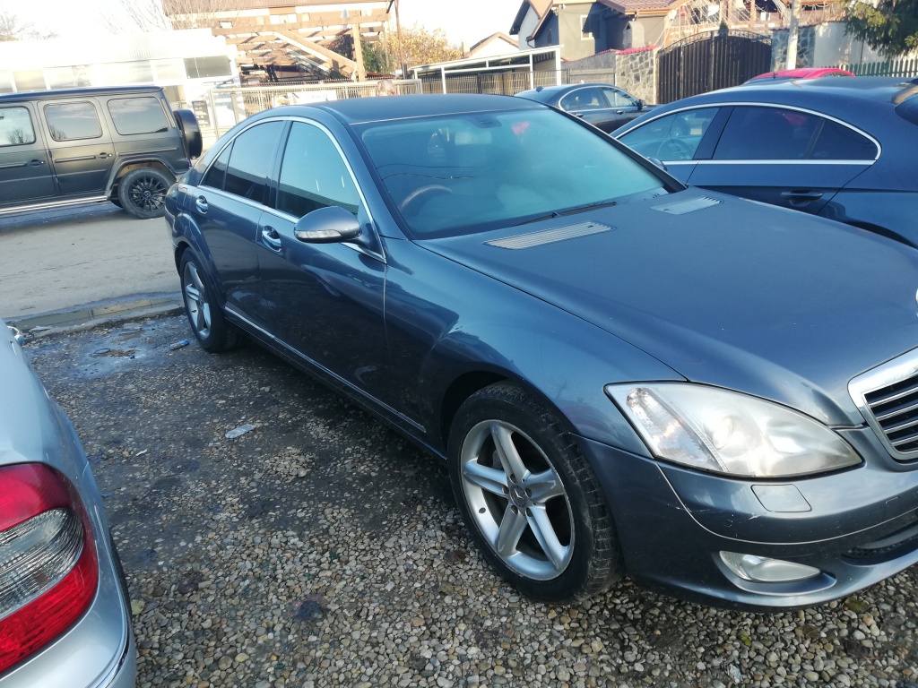 Aripa dreapta Mercedes s320 cdi w221