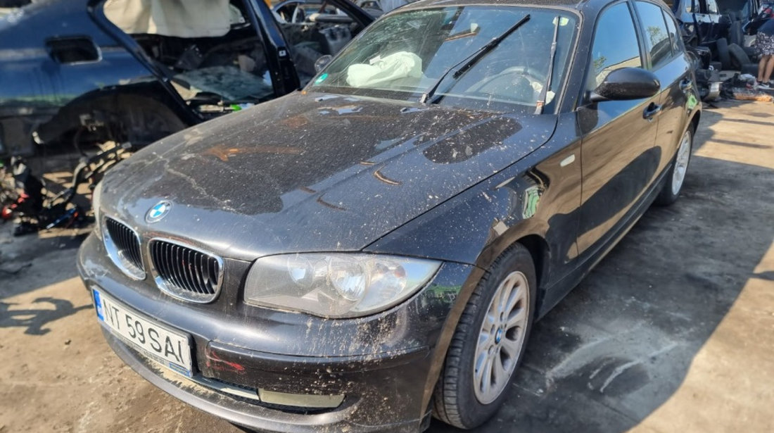 Aripa dreapta spate BMW E81 2009 hatchback 2.0 d n47d20c