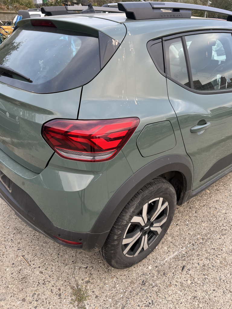 Aripa Dreapta Spate Dacia Sandero 3 Stepway 1.0 Benzina 2022