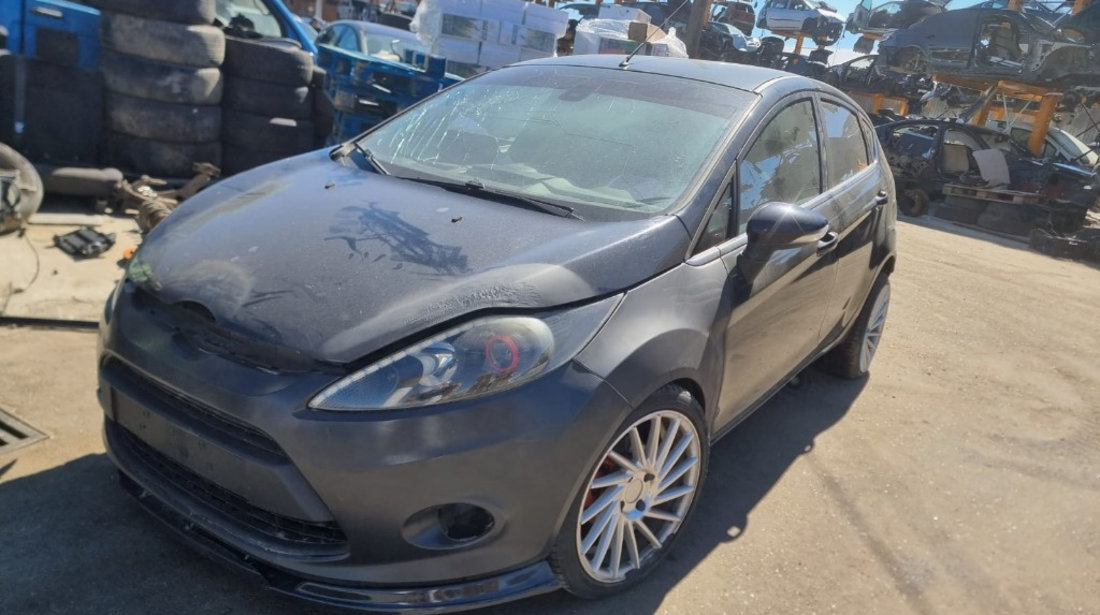 Aripa dreapta spate Ford Fiesta 6 2011 hatchback 1.4 KVJA