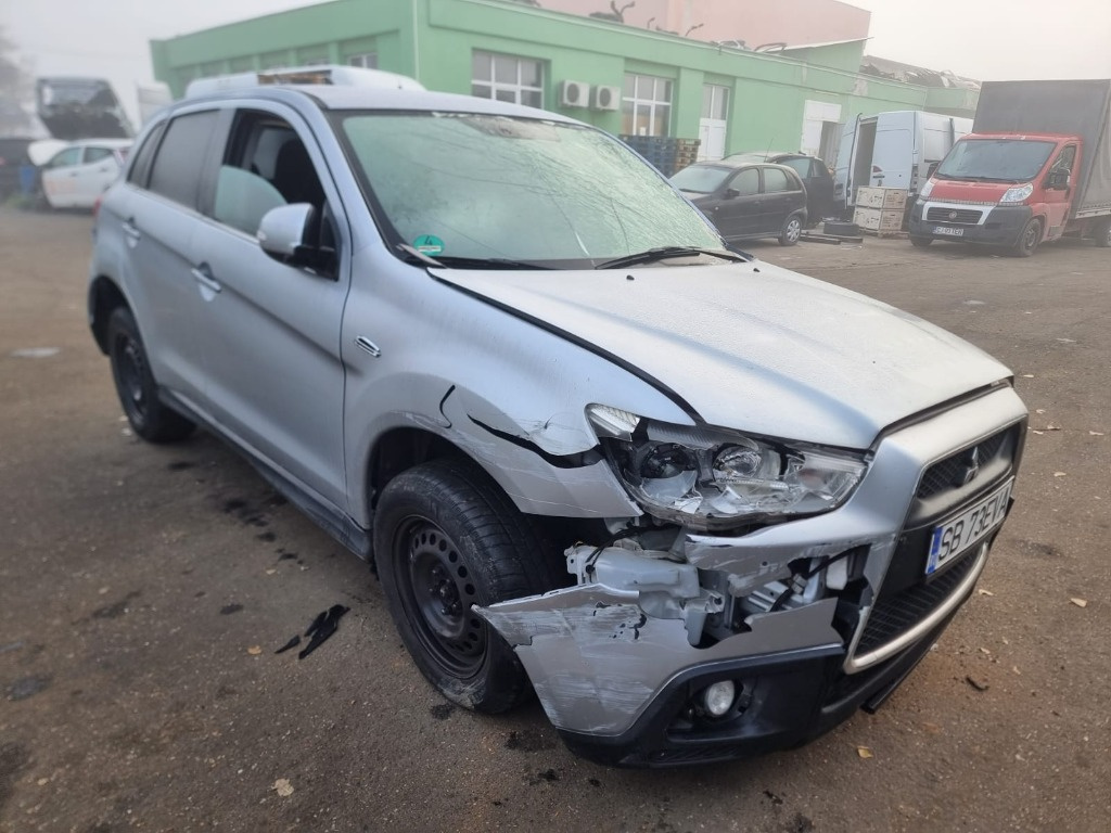 Aripa dreapta spate Mitsubishi ASX 2010 SUV 1.8 di-d 4N13