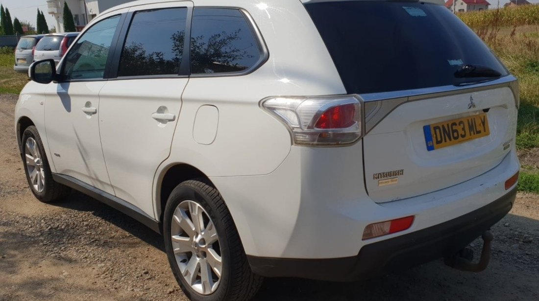 Aripa dreapta spate Mitsubishi Outlander 2013 3 mk3 4n14 2.2 di-d