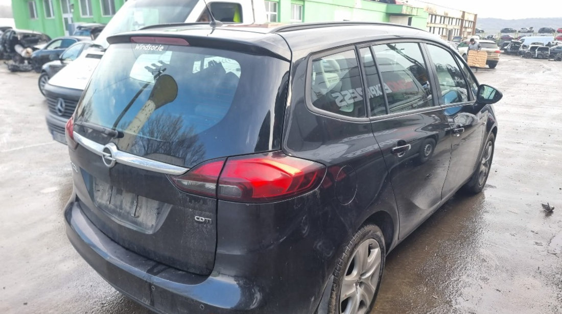 Aripa dreapta spate Opel Zafira C 2015 monovolum 2.0 cdti