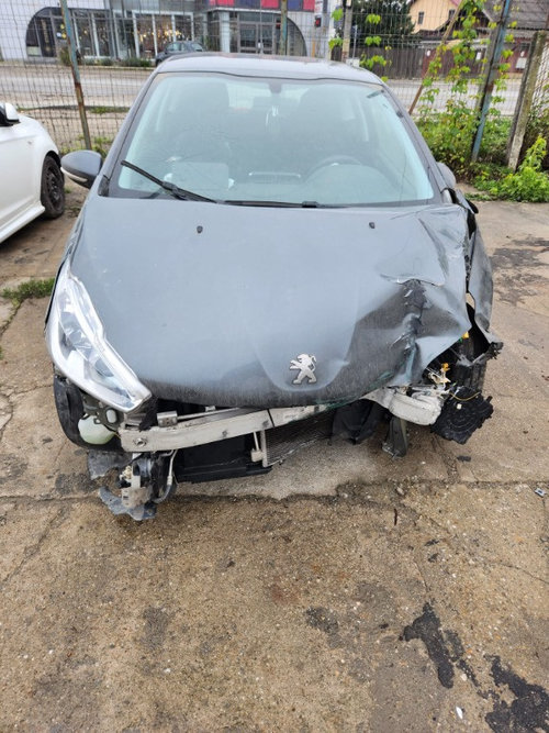 Aripa dreapta spate Peugeot 208 2016 HATCHBACK 1.2