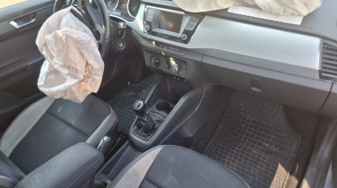 Aripa dreapta spate Skoda Fabia 3 2018 break 1.4 tdi CUSB