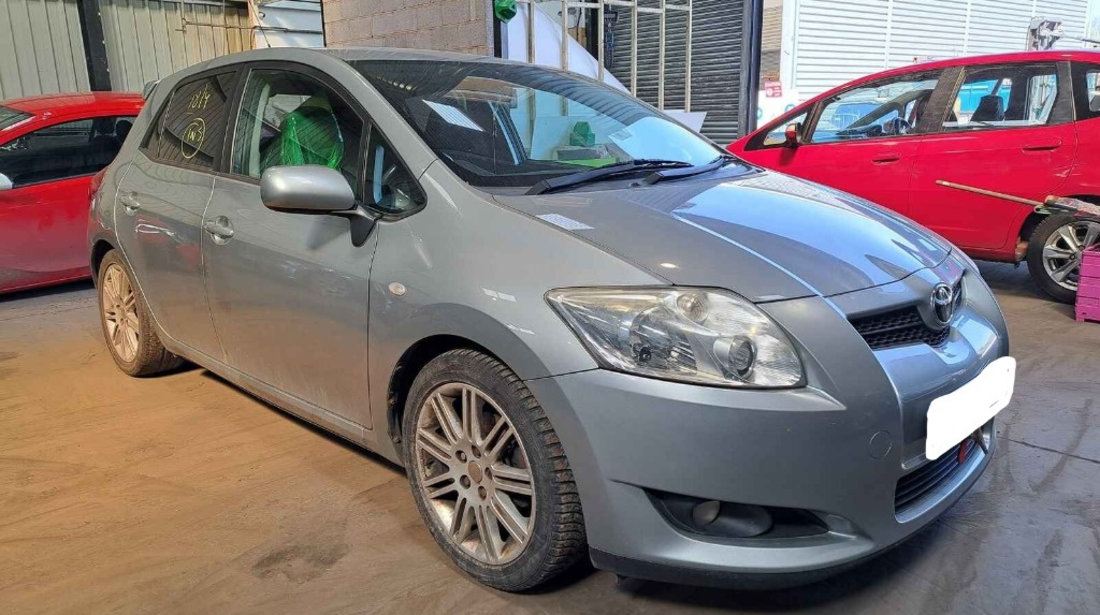 Aripa dreapta spate Toyota Auris 2008 HATCHBACK 1.6 i 1ZRFE