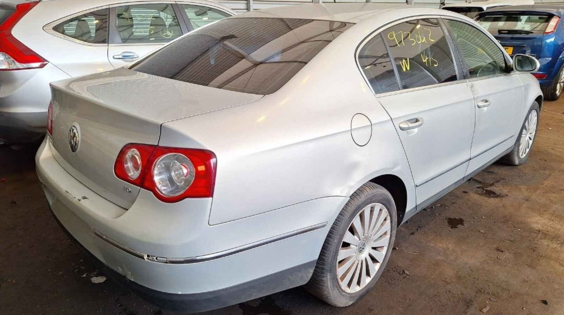 Aripa dreapta spate Volkswagen Passat B6 2010 SEDAN 2.0 TDI CBDC