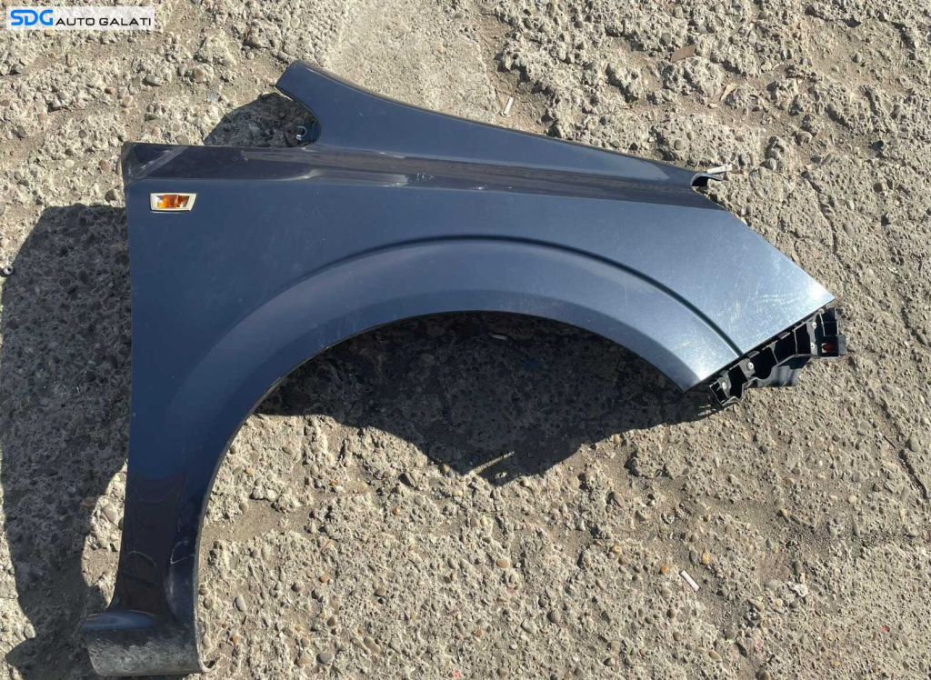 Aripa Fata Dreapta Cu Defect Opel Zafira B 2005 - 2011 Culoare Z168