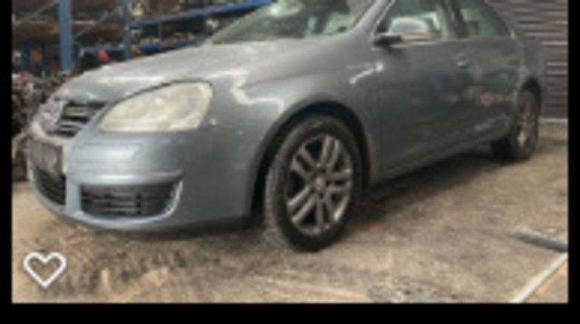 Aripa fata stanga Volkswagen Jetta 5 [2005 - 2011] Sedan 4-usi 2.0 TDI MT (140 hp)