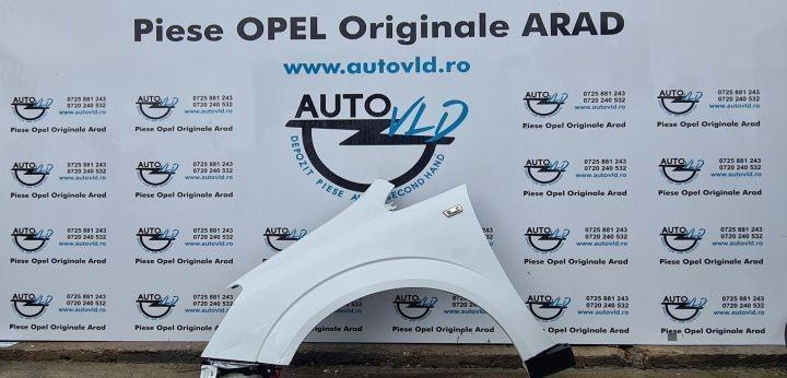 Aripa fata stanga Y474 Opel Zafira B 2005-2014