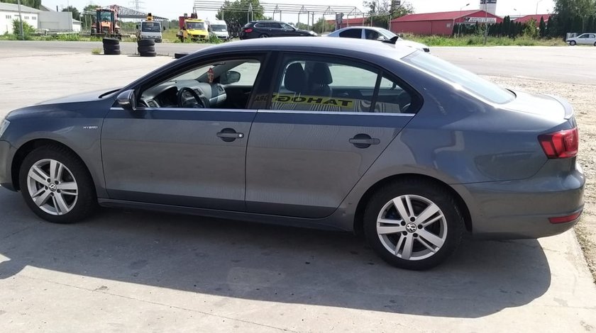 Aripa  Spate Stanga, Volkswagen Jetta 2014 Sedan 1.4 TSI CRJA Hybrid