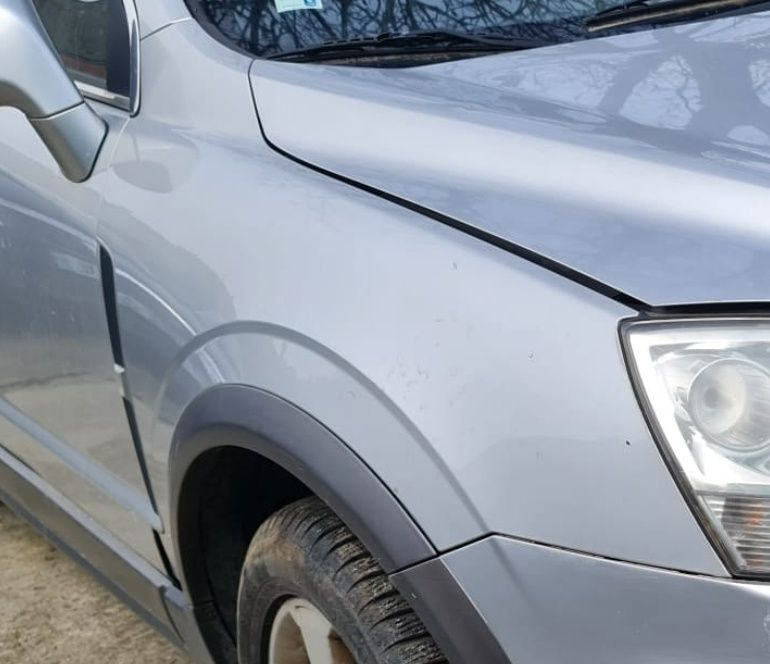 Aripa stanga dreapta cu bandou overfender suport Opel Antara argintiu