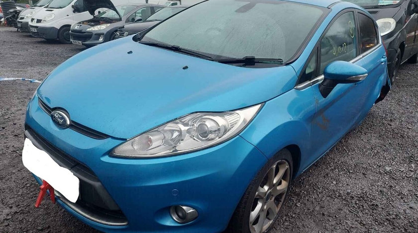 Aripa stanga fata Ford Fiesta 6 2011 HATCHBACK 1.6 i