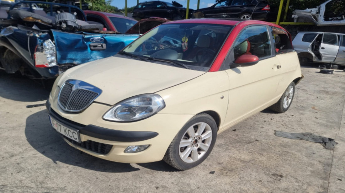 Aripa stanga fata Lancia Ypsilon 2005 HatchBack 1.4 benzina 843a1000