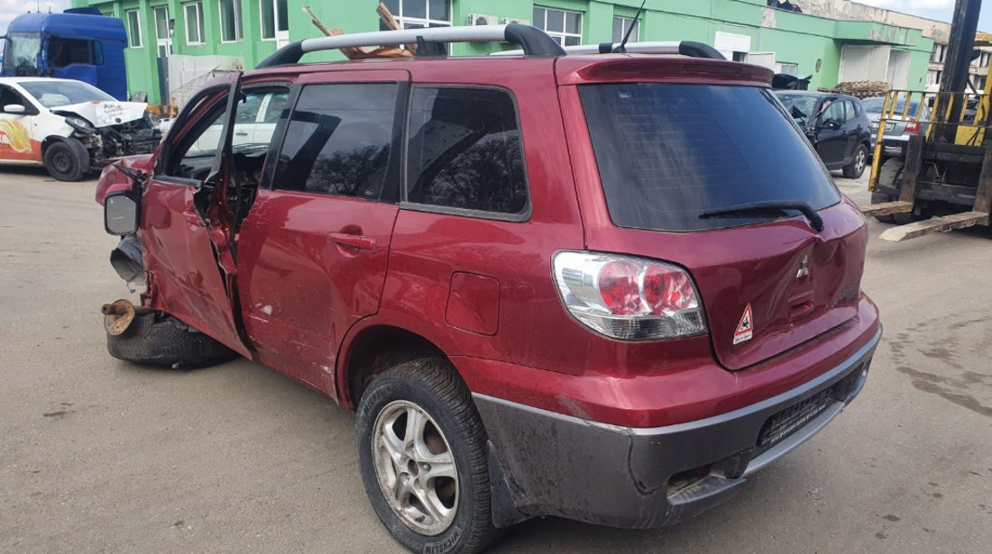 Aripa stanga fata Mitsubishi Outlander 2005 4x4 2.0 benzina