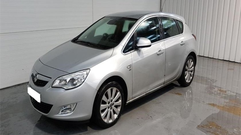 Aripa stanga fata Opel Astra J 2010 Hacthback 1.3 CDTi