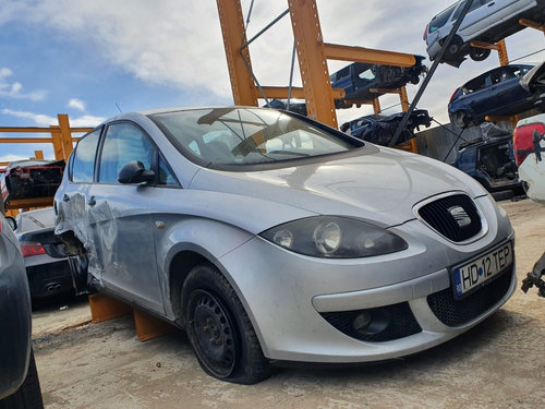 Aripa stanga fata Seat Altea 2007 monovolum 1.9 tdi BXE