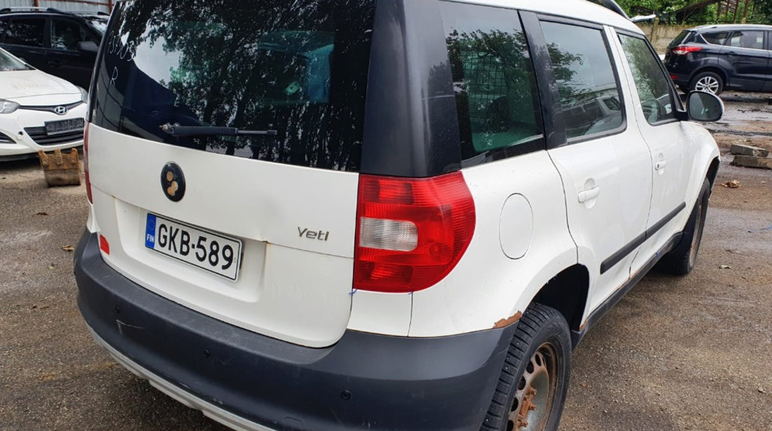 Aripa stanga fata Skoda Yeti 2012 DSG 1.2 TSI